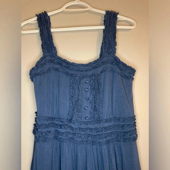 BCBGMAXAZRIA Blue Ruffle Romantic Ruched Shoulder Smocked Rayon Blend Dress Y2k - Picture 3 of 6